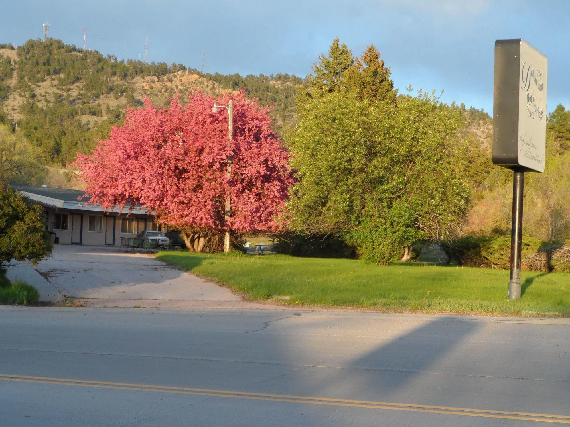 Dollar Inn Hot Springs Exterior foto